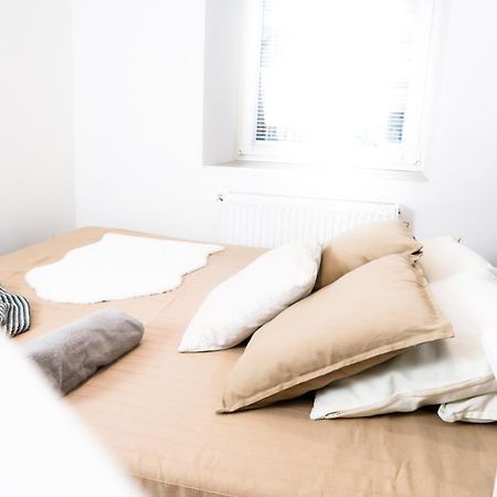 Budapest City Center, Nicely Renovated Apartment With 3 Bedrooms ภายนอก รูปภาพ