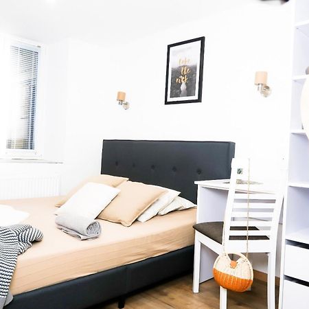Budapest City Center, Nicely Renovated Apartment With 3 Bedrooms ภายนอก รูปภาพ
